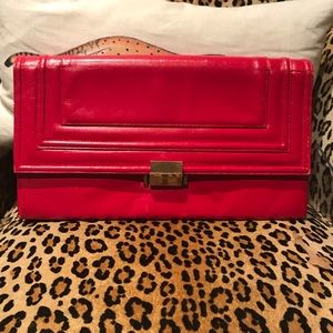 Red clutch